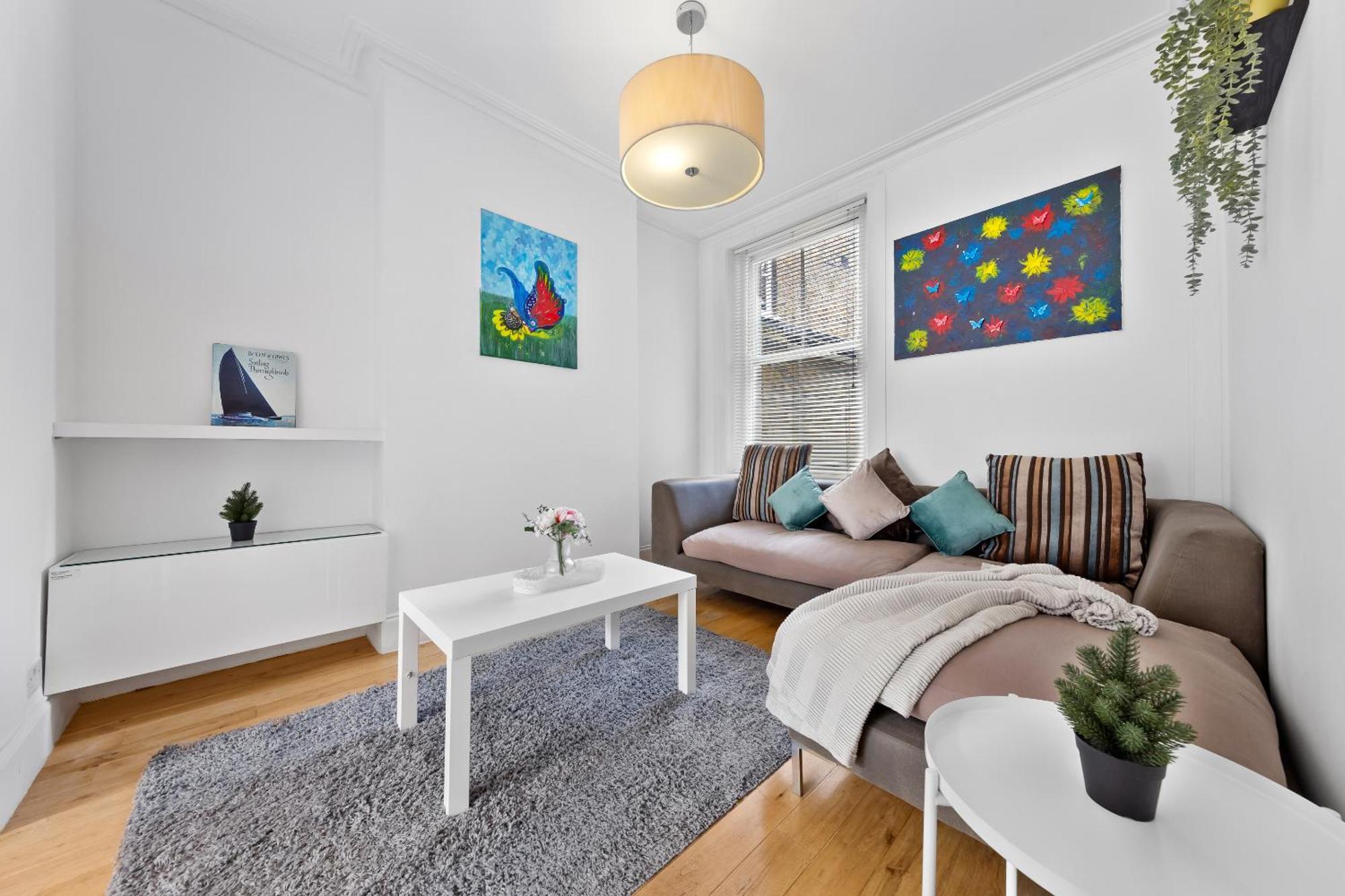 Luxury 4-Bedroom Modern Flat In Central London Steps From Station, Sleeps 9 In Style! Luaran gambar