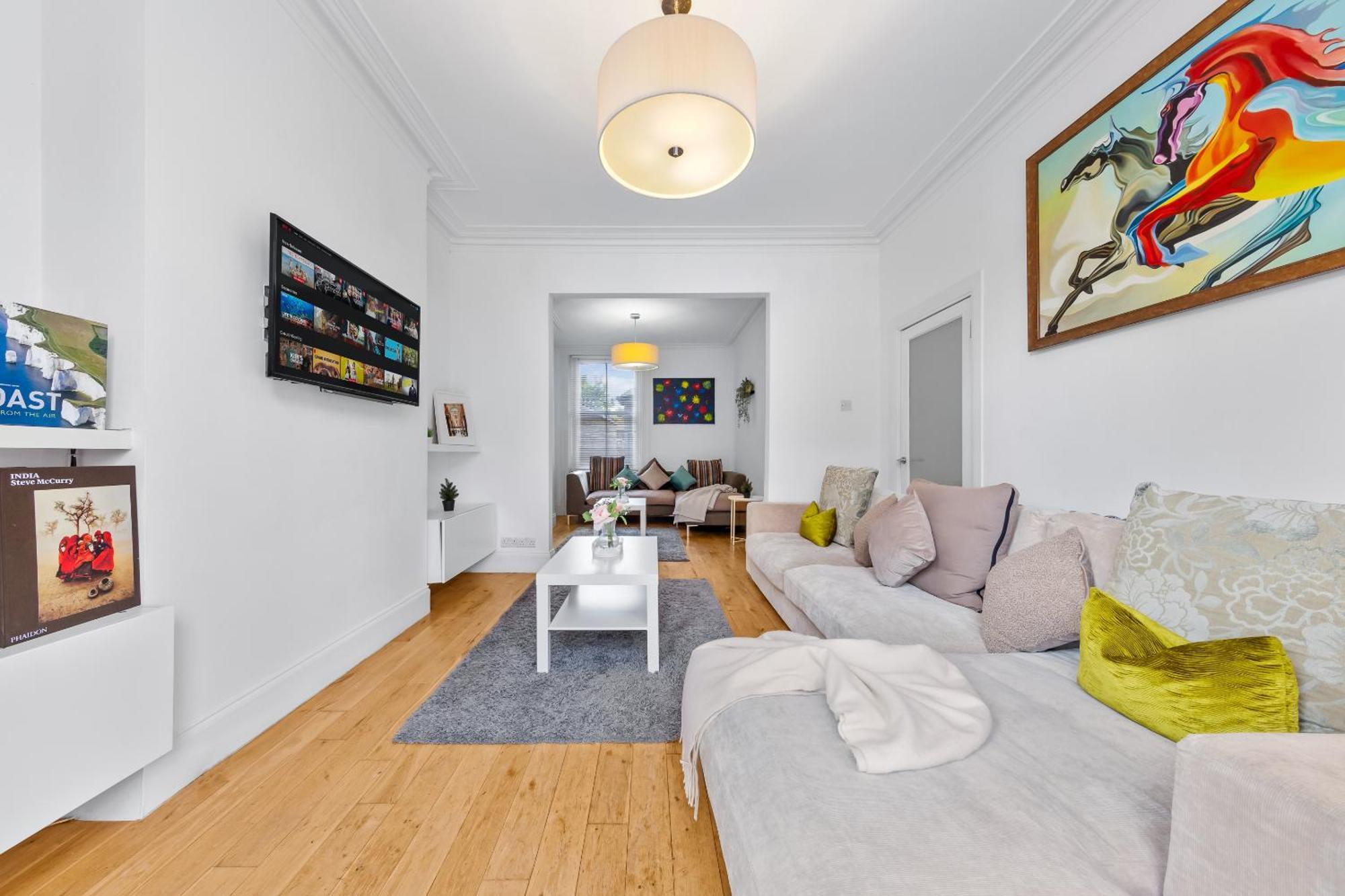 Luxury 4-Bedroom Modern Flat In Central London Steps From Station, Sleeps 9 In Style! Luaran gambar