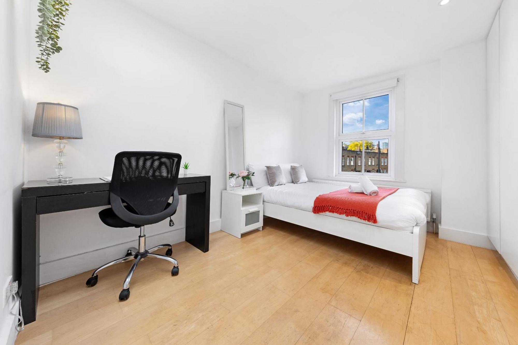 Luxury 4-Bedroom Modern Flat In Central London Steps From Station, Sleeps 9 In Style! Luaran gambar