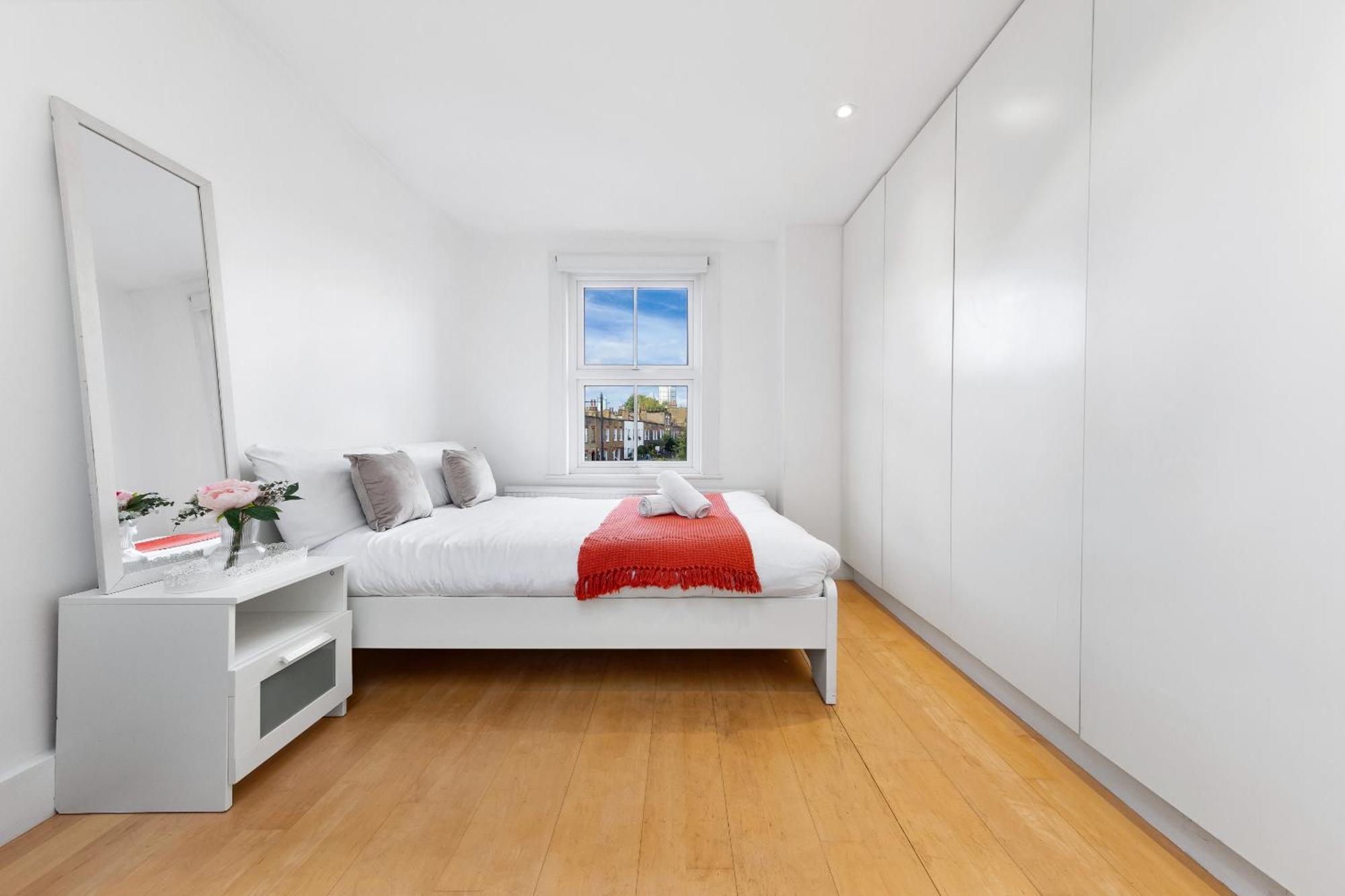 Luxury 4-Bedroom Modern Flat In Central London Steps From Station, Sleeps 9 In Style! Luaran gambar