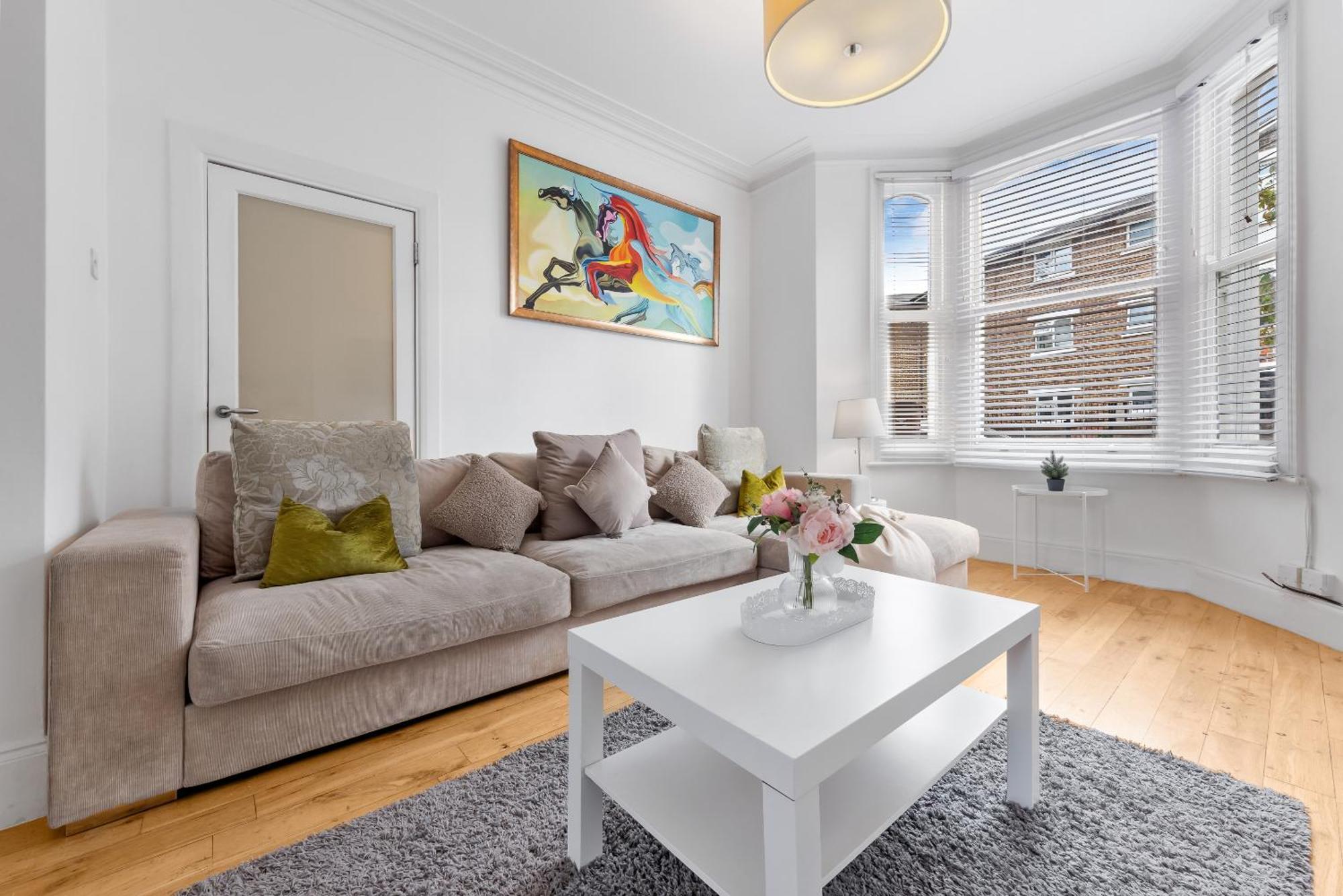 Luxury 4-Bedroom Modern Flat In Central London Steps From Station, Sleeps 9 In Style! Luaran gambar