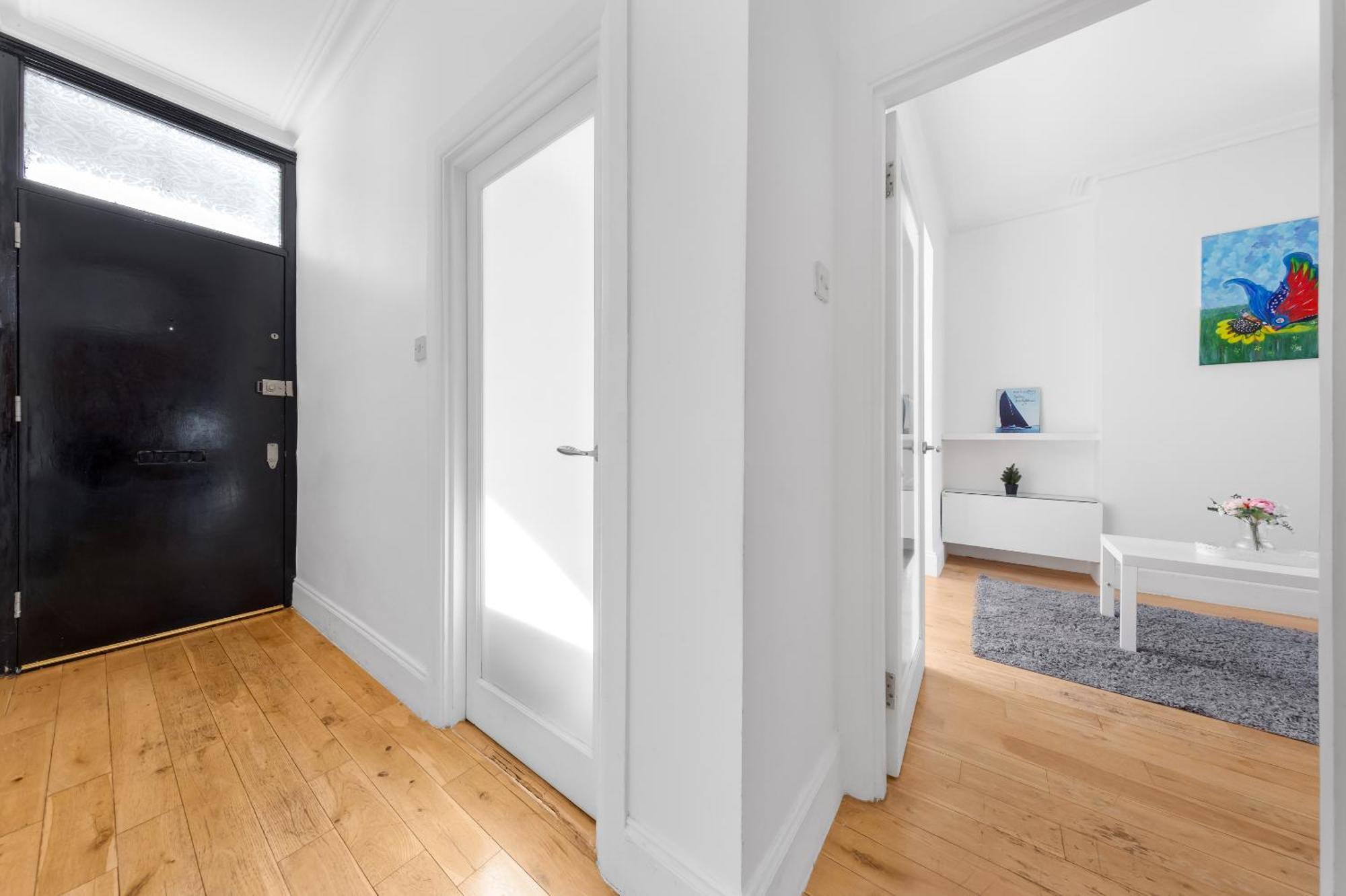 Luxury 4-Bedroom Modern Flat In Central London Steps From Station, Sleeps 9 In Style! Luaran gambar