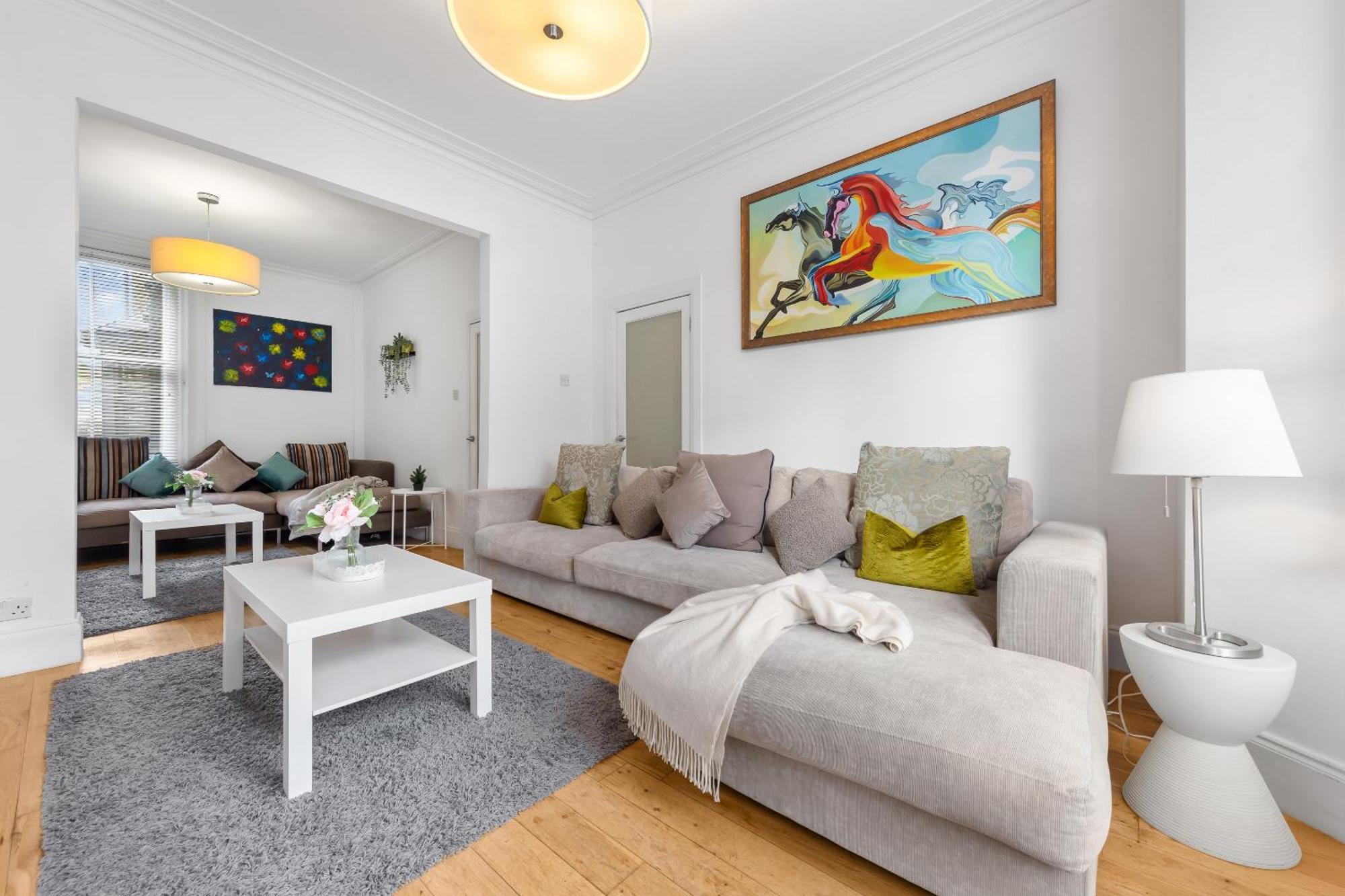 Luxury 4-Bedroom Modern Flat In Central London Steps From Station, Sleeps 9 In Style! Luaran gambar