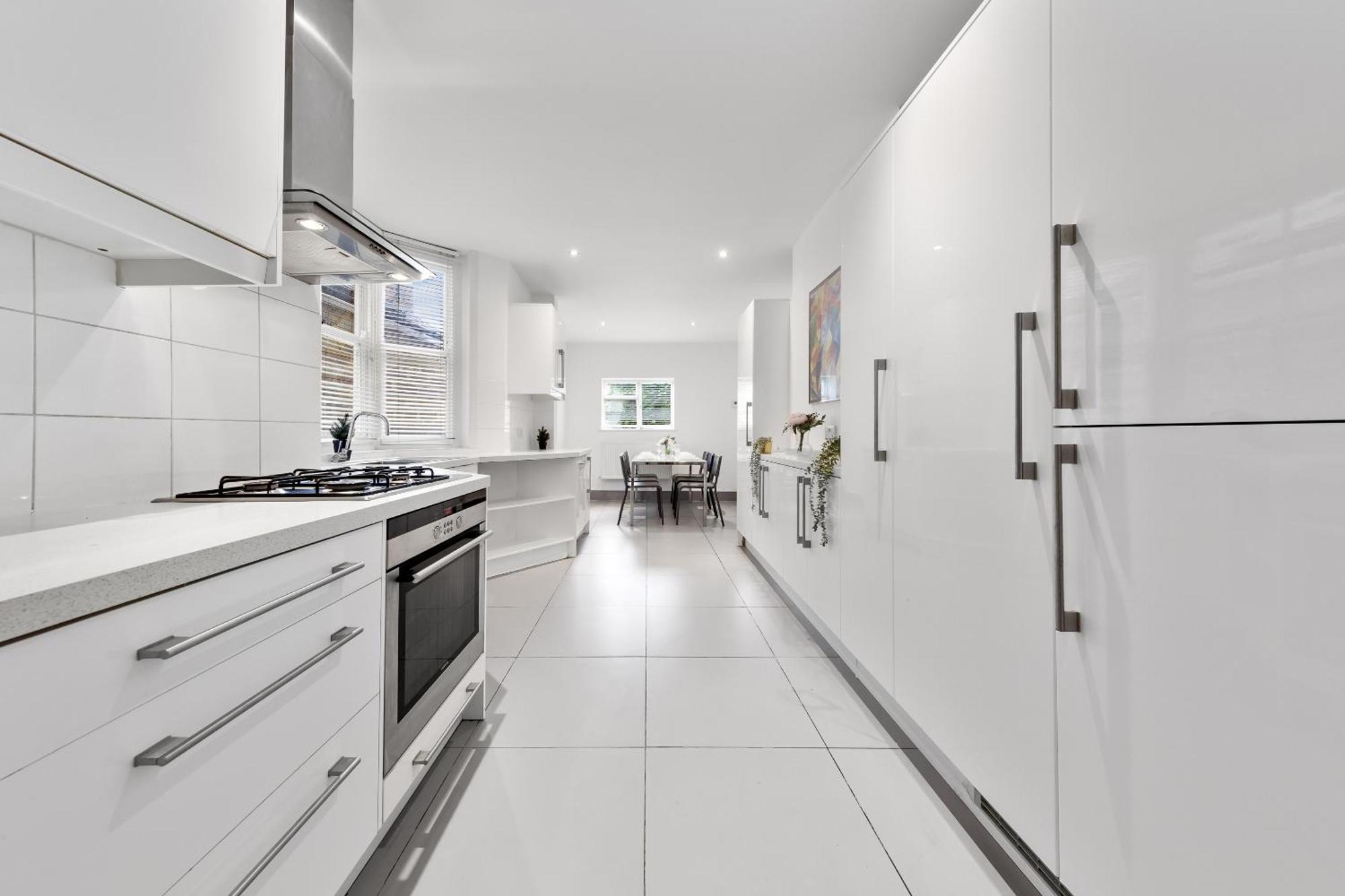 Luxury 4-Bedroom Modern Flat In Central London Steps From Station, Sleeps 9 In Style! Luaran gambar