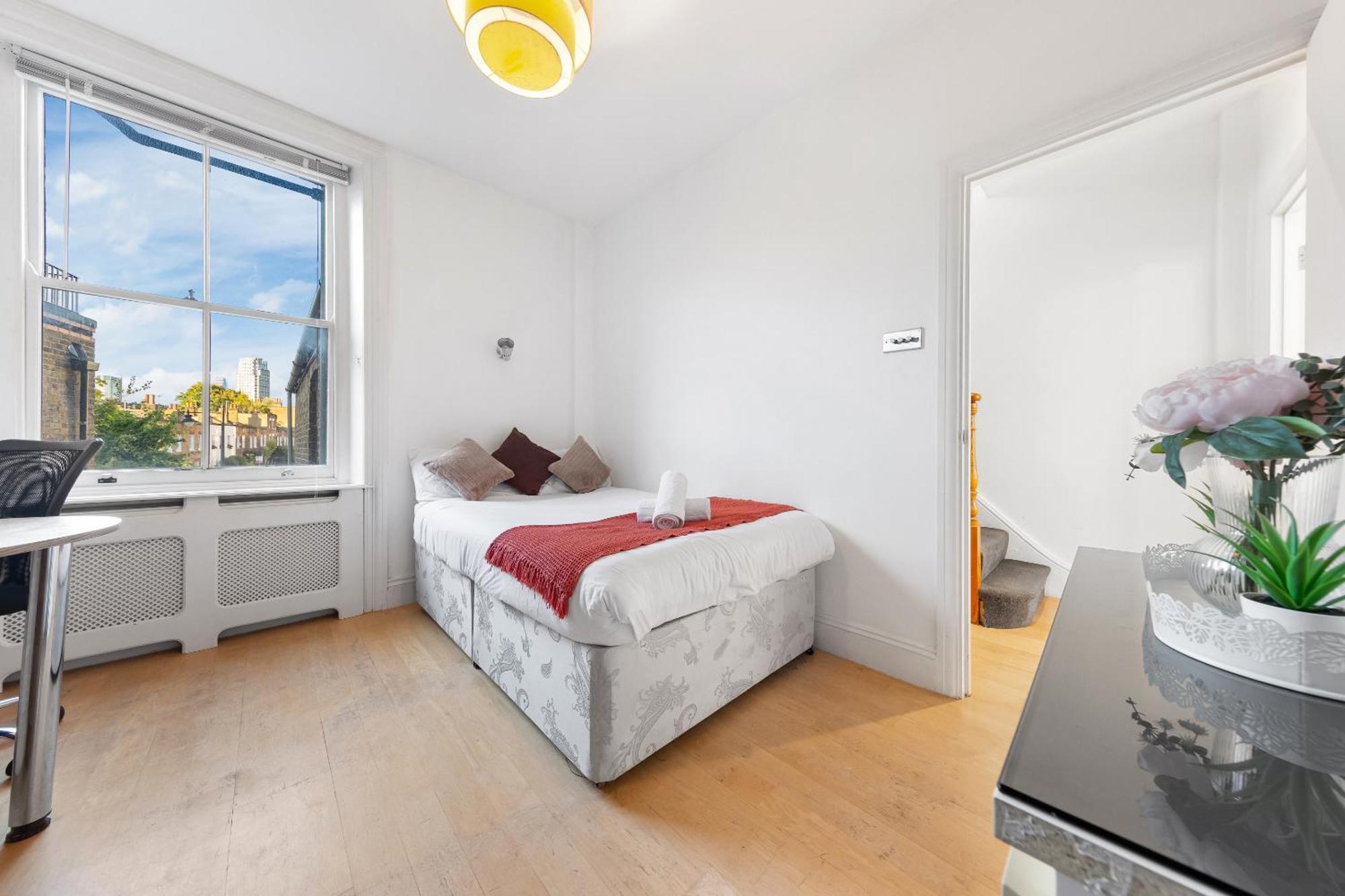 Luxury 4-Bedroom Modern Flat In Central London Steps From Station, Sleeps 9 In Style! Luaran gambar